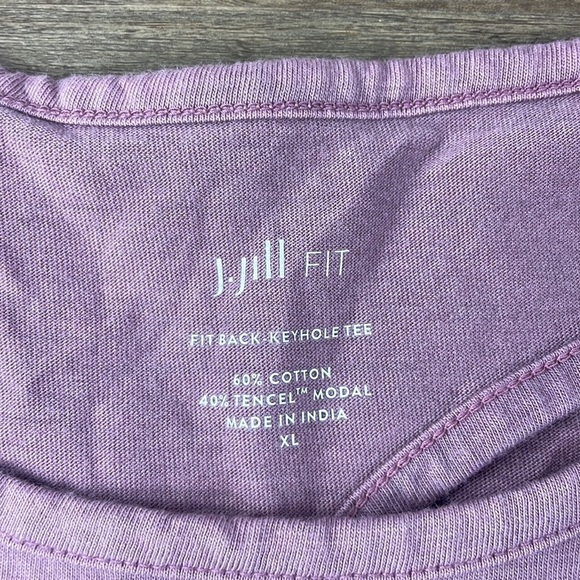 J. Jill Fit Lilac Ombre Fit Back Keyhole Short Sleeve Tee, size XL - Picture 2 of 9